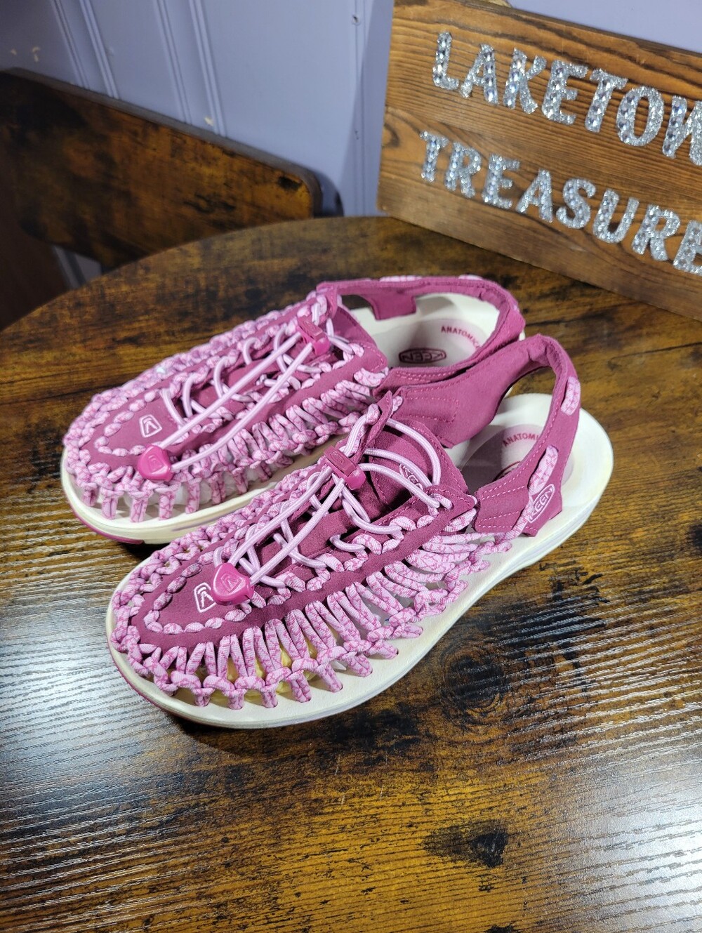 KEEN Pink Outdoor lace Sandals anatomical footbed size 7 - Picture 2 of 14
